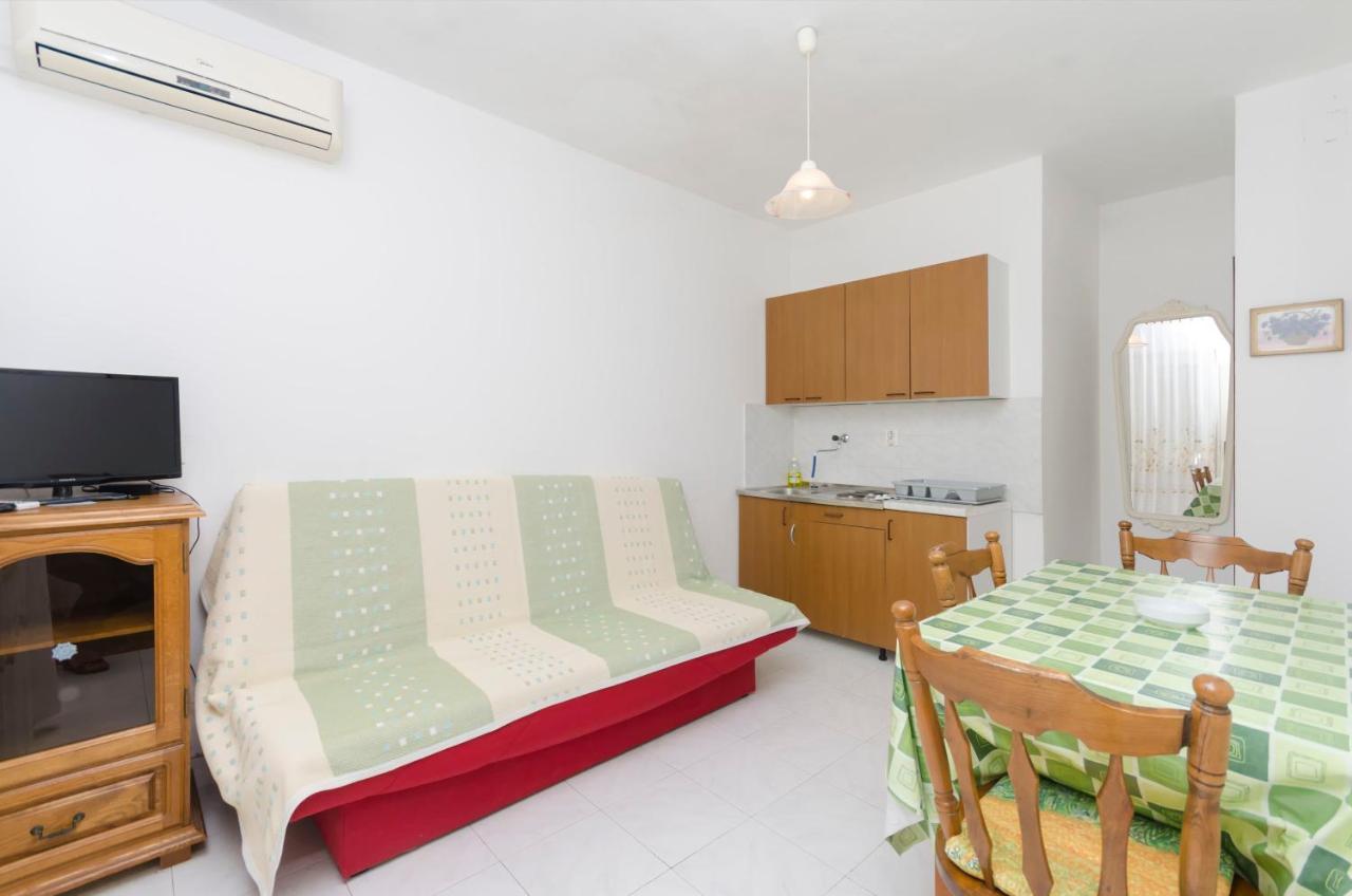 Apartment Niko Vodice Zewnętrze zdjęcie