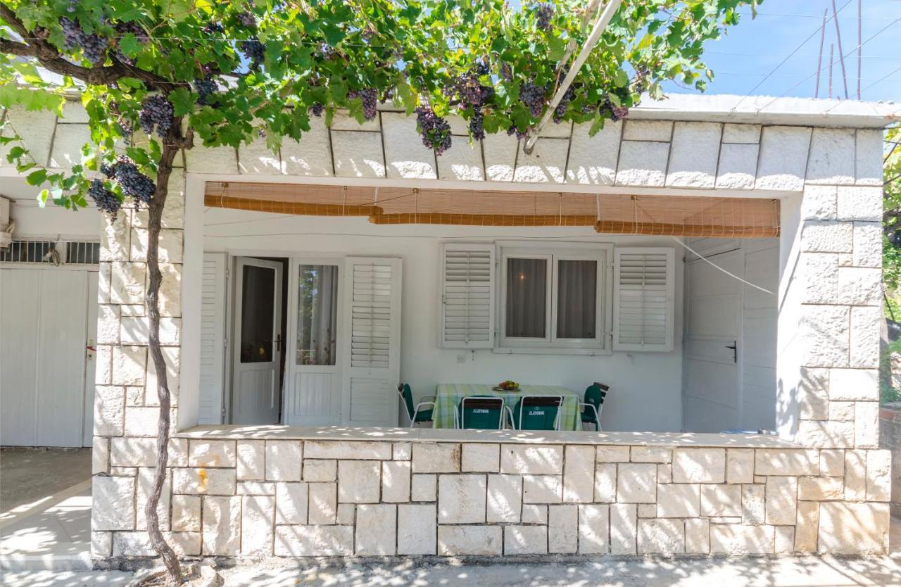 Apartment Niko Vodice Zewnętrze zdjęcie